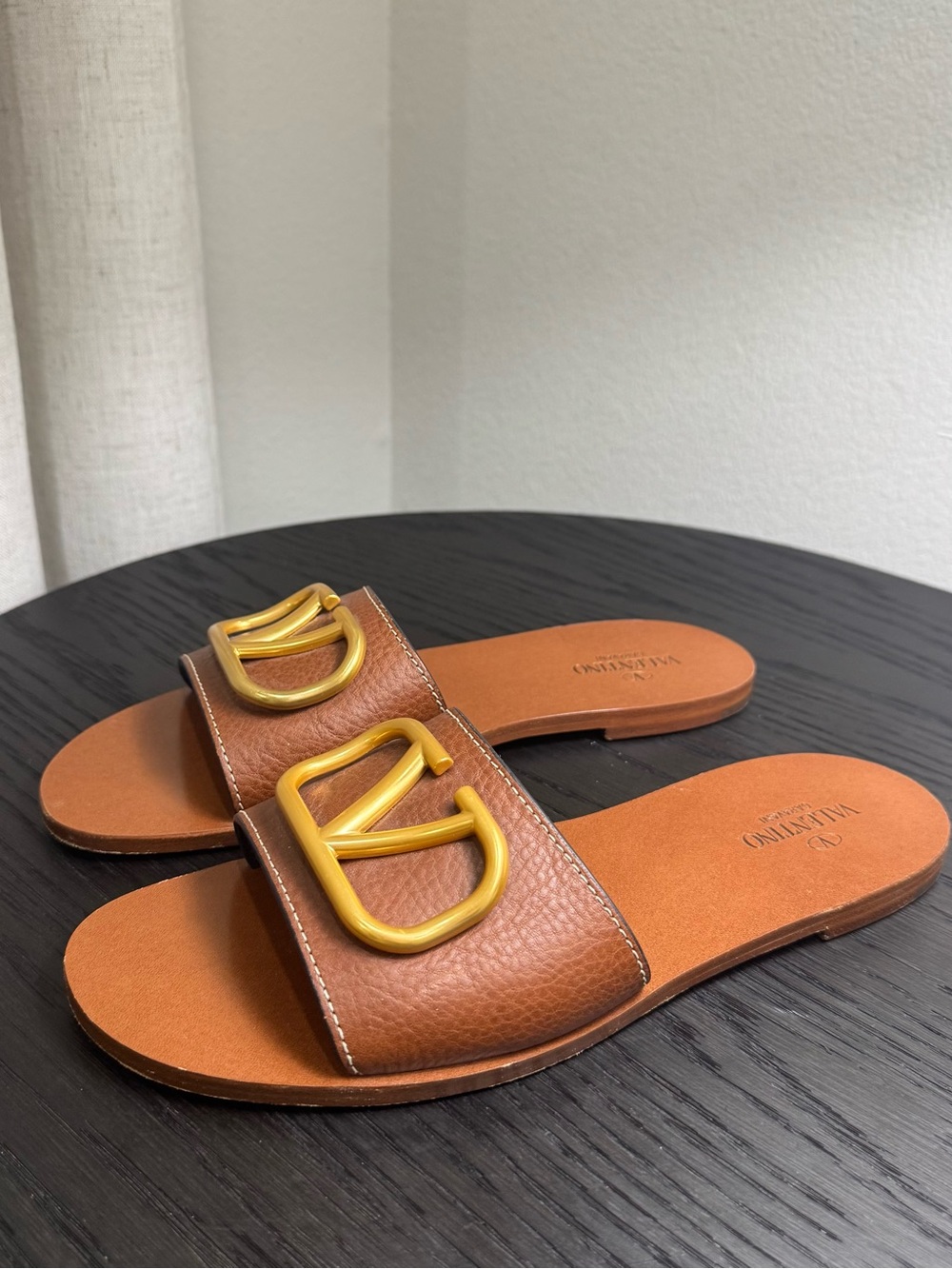 Valentino Garavani V-Logo Slide Sandals Leather Brown 40